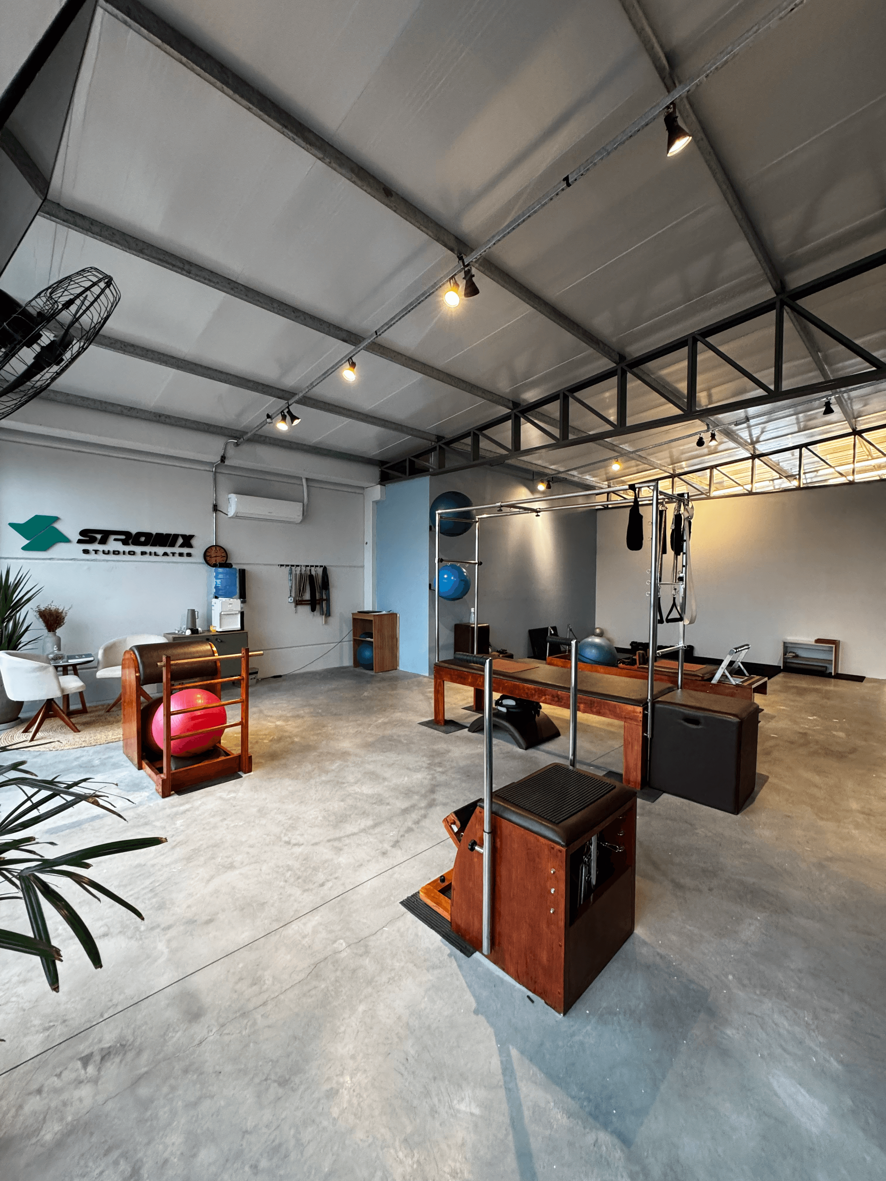 Treino de musculação na Stronix